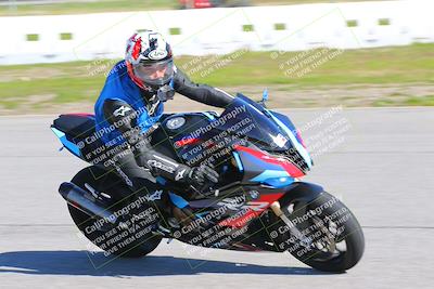media/Jan-20-2023-Fastrack Riders (Fri) [[f2ad32aba3]]/Level 1/session 3 turn 9/